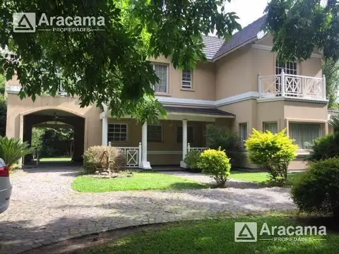 Casa 4 ambientes con 3 baños