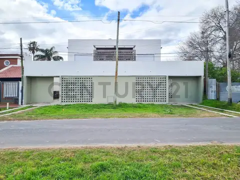 Dúplex en venta de 2 dormitorios en Ringuelet