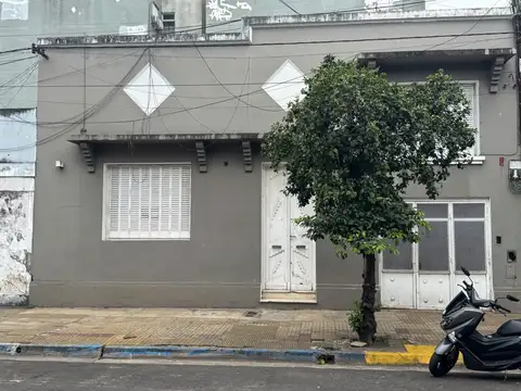 Casa en Alquiler en Corrientes, USD 1.400.000