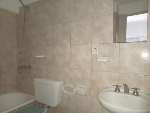 1 dormitorio, luminoso, balcón al frente