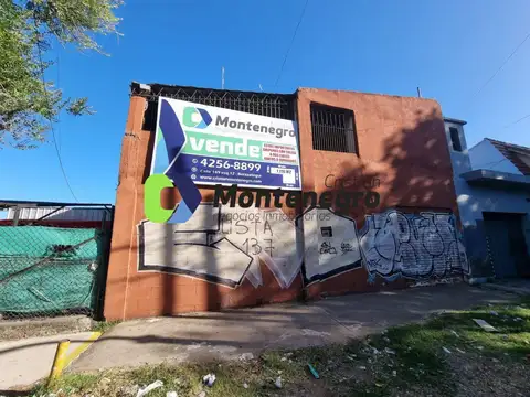 OPORTUNIDAD 2 GALPONES  VENTA BERAZATEGUI CENTRO.