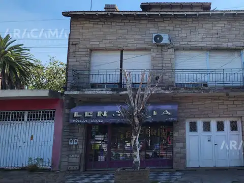 Casa en Venta - Luis Guillon