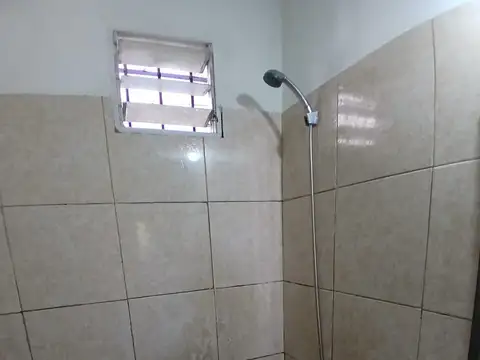 Depto Tipo Casa en Alquiler en Lanús Este, $ 490.000