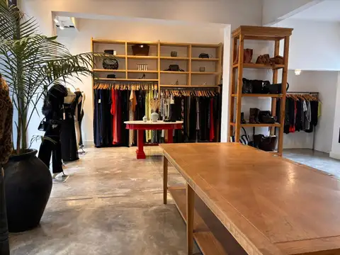 Local en Alquiler en Centro, USD 7.000