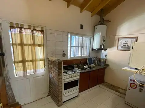 Inmueble Multivivienda de 570 m² c/ 4 Casas y Garaje - Av. V. Fair 74, M. Grande
