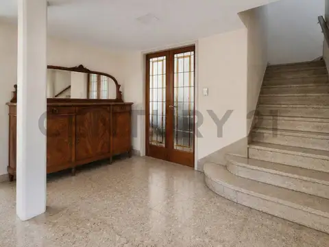 Casa de 4 Dormitorios en Venta - Parque San Martin