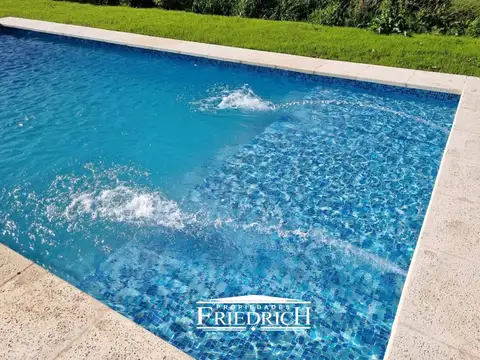 Casa 4 ambientes con 4 baños
