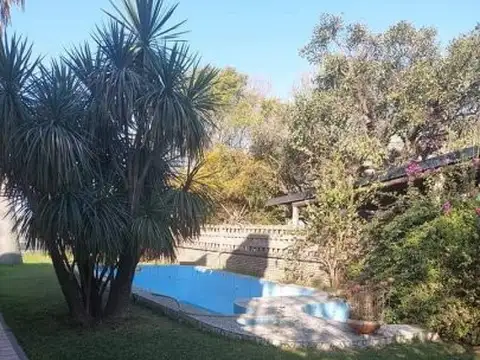 Casa en Alquiler en Barrio Granadero Baigorria, $ 2.000.000