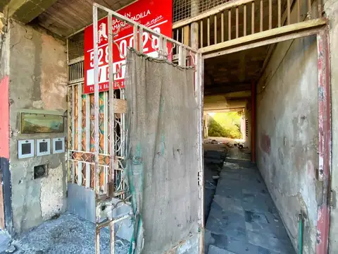 Casa en Venta con 5 cocheras