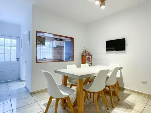 Casa 4 ambientes con 1 baño