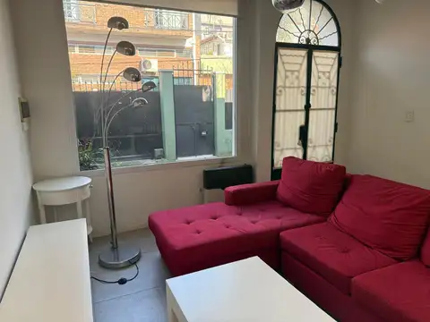 Casa en Alquiler con 1 cochera