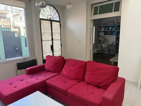 Casa 6 ambientes con 2 baños