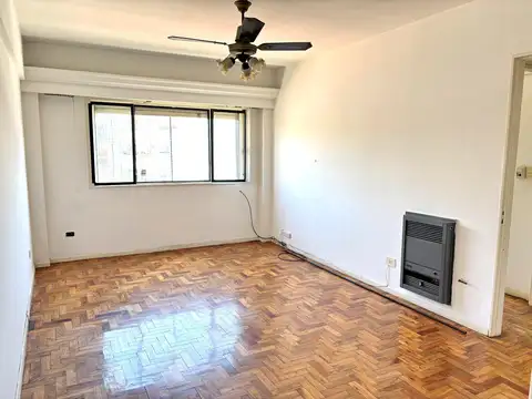 Julián Álvarez 500, Piso 6