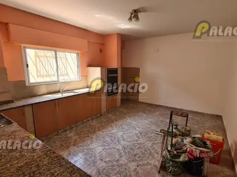 Depto Tipo Casa en Alquiler de 3 ambientes