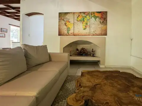 Casa 6 ambientes con 5 baños