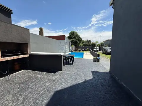 Quinta en Venta en Luis Guillon, USD 168.000