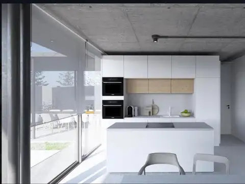 Casa en Alquiler con 3 cocheras