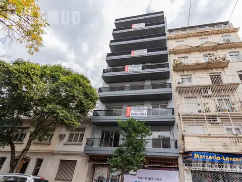 3 ambientes semipiso  / VENTA / Oportunidad en  Villa del Parque!