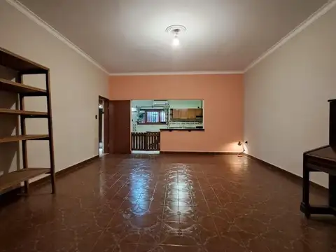 CHALET EXCLUSIVO EN EL CORAZON DE GRAL.GUEMES