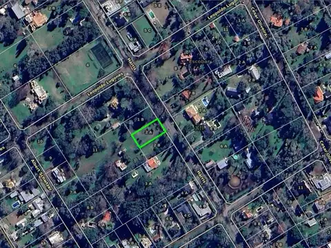 Excelente Terreno Parquizado en Barrio El Cazador