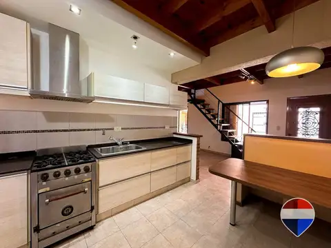 Casa en Venta con 1 cochera