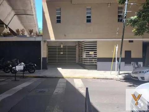 Mendoza e/ 11 de Septiembre y Arribeños