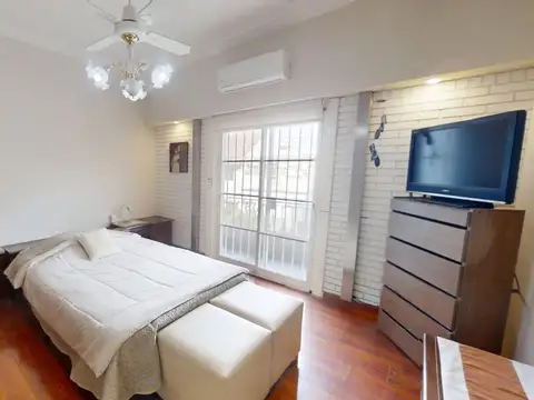 Depto Tipo Casa en Venta en Villa Pueyrredón, USD 300.000
