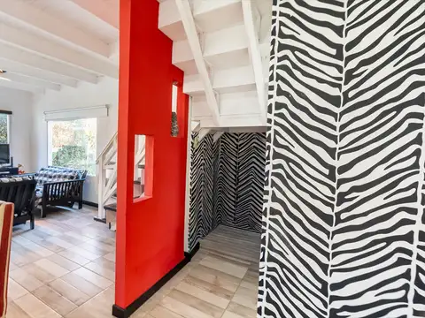 Casa 3 ambientes con 2 baños