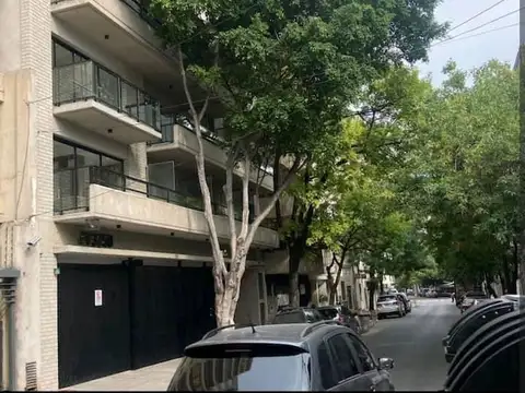 Guardia Vieja e/ Bulnes y Mario Bravo