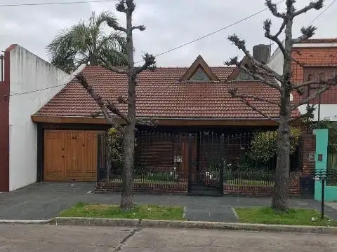 Casa - Venta - Argentina, Morón - Amancio Alcorta 1200