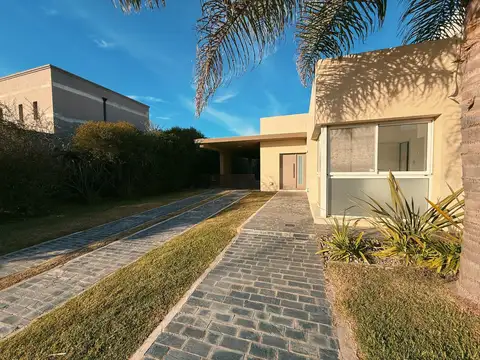 Casa en Venta en San Sebastián, USD 470.000