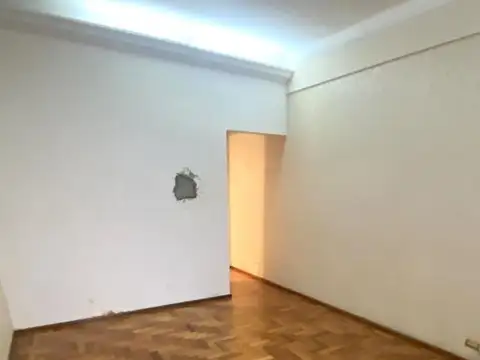 DEPARTAMENTO TIPO CASA 2 AMB AL FRENTE  1ero x escalera