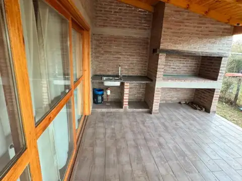 Casa 3 ambientes con 1 baño