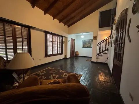VENTA CASA EN LLAVALLOL PARQUE Y GARAGE