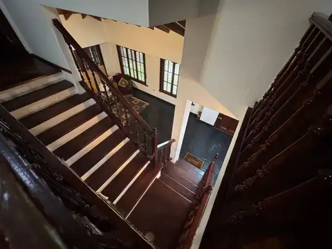 Casa 6 ambientes con 3 baños