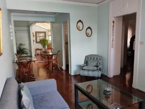 Av. Callao 1400, Piso 8