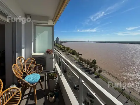 MAUI. Av Estanislao Lopez 2671.  8N8B2