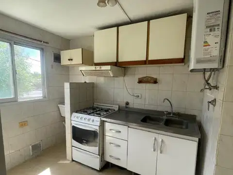 DEPTO 2 DORMITORIOS EN ALQUILER EN AVENIDA MITRE