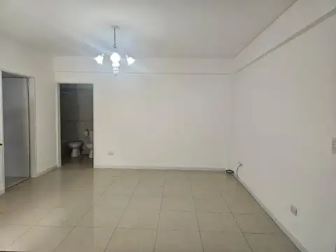 Depto Tipo Casa en Venta en Versalles, USD 83.000