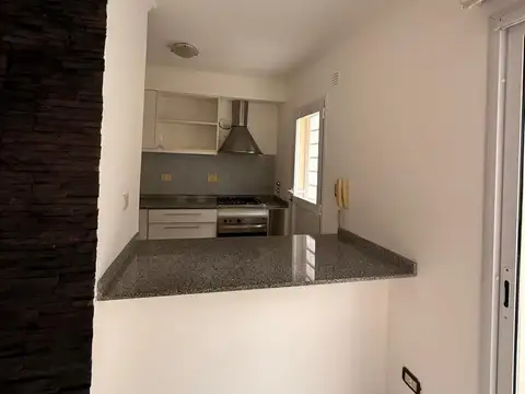 Departamento en Alquiler en Centro (Campana), $ 800.000