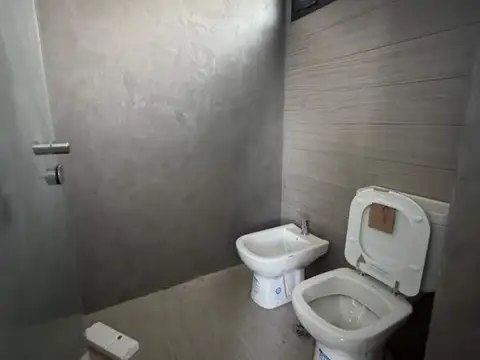 1 100, Piso 67 5
