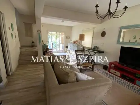Casa en Venta en Haras María Elena, USD 270.000