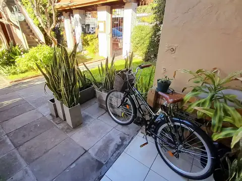 Depto Tipo Casa en Venta con 1 cocheras