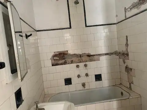 Depto Tipo Casa 4 ambientes con 2 baños