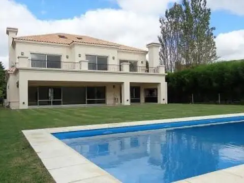 Casa en Venta de 4 dormitorios