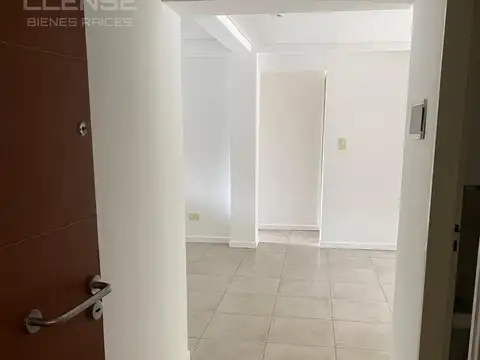 Departamento en Alquiler en Barrio Parque., $ 1.300.000