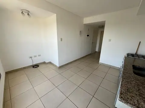 Venta. Departamento. 2 Ambientes. Luminoso. Rivadavia 10500.