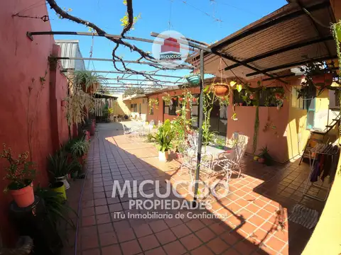 Departamento 10 ambientes con 4 baños