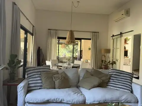 Casa en Venta en La Esperanza C. De Campo, USD 390.000