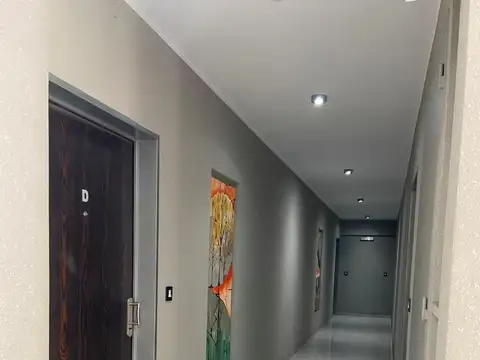 Olivera 700, Piso 1